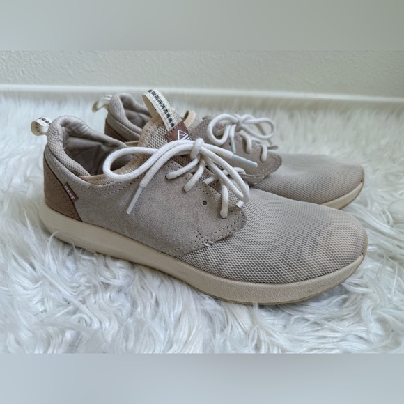 Reef Cruiser Shoes - Picture 1 of 8